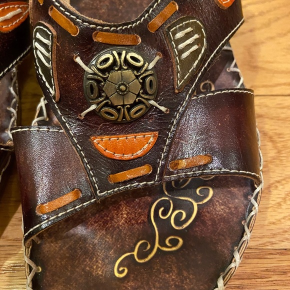 Spring step Sandals - Picture 2 of 4